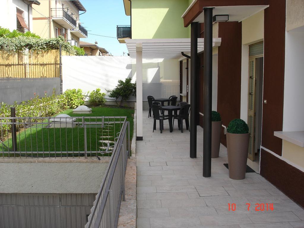 Blau Vacanze Peschiera del Garda Exteriör bild